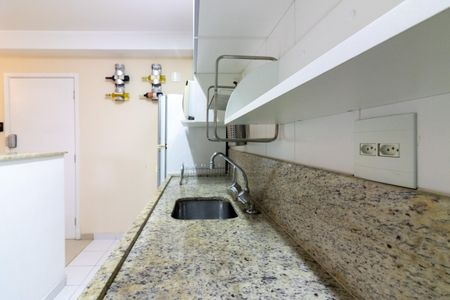 Apartamento à venda com 57m², 2 quartos e 1 vaga Apartamento à venda com 57m², 2 quartos e 1 vagaCozinha