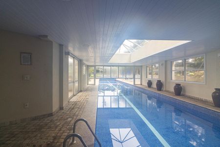 Apartamento à venda com 57m², 2 quartos e 1 vaga Apartamento à venda com 57m², 2 quartos e 1 vagaÁrea comum - Piscina