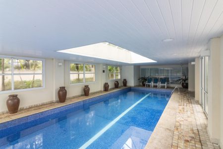 Apartamento à venda com 57m², 2 quartos e 1 vaga Apartamento à venda com 57m², 2 quartos e 1 vagaÁrea comum - Piscina