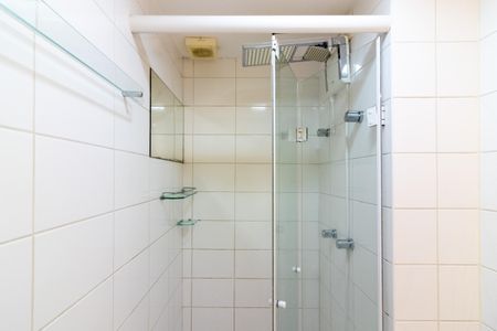 Apartamento à venda com 57m², 2 quartos e 1 vaga Apartamento à venda com 57m², 2 quartos e 1 vagaBanheiro
