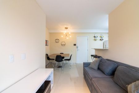Apartamento à venda com 57m², 2 quartos e 1 vaga Apartamento à venda com 57m², 2 quartos e 1 vagaSala
