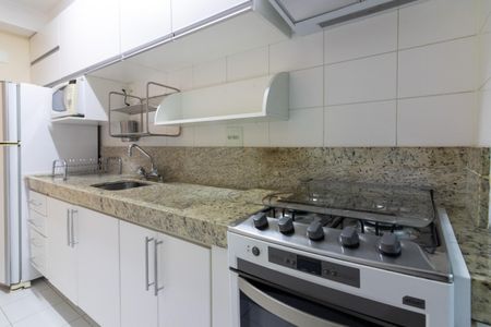 Apartamento à venda com 57m², 2 quartos e 1 vaga Apartamento à venda com 57m², 2 quartos e 1 vagaCozinha