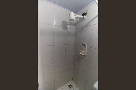 Banheiro de kitnet/studio para alugar com 1 quarto, 22m² em Icaraí, Niterói