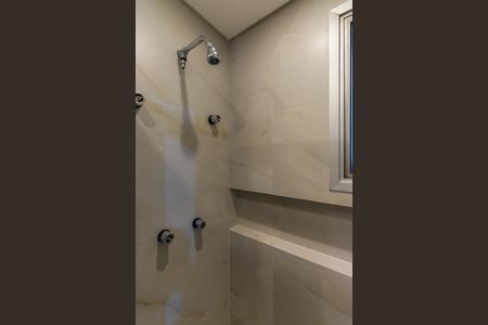 Apartamento para alugar com 72m², 3 quartos e 2 vagas Apartamento para alugar com 72m², 3 quartos e 2 vagasBanheiro da Suíte