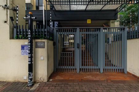 Apartamento para alugar com 72m², 3 quartos e 2 vagas Apartamento para alugar com 72m², 3 quartos e 2 vagasFachada + Plaquinha