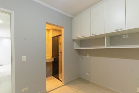 Apartamento para alugar com 72m², 3 quartos e 2 vagas Apartamento para alugar com 72m², 3 quartos e 2 vagasSuíte