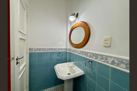 Apartamento à venda com 230m², 3 quartos e 1 vagaLavabo