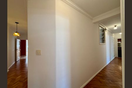 Apartamento à venda com 230m², 3 quartos e 1 vagaCorredor