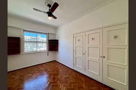 Apartamento à venda com 230m², 3 quartos e 1 vagaQuarto 2