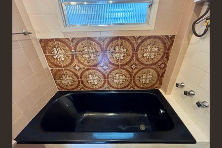 Apartamento à venda com 230m², 3 quartos e 1 vagaBanheiro da Suíte