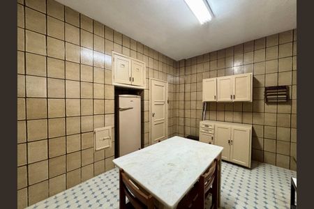 Apartamento à venda com 230m², 3 quartos e 1 vagaCozinha