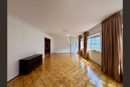 Apartamento à venda com 230m², 3 quartos e 1 vagaSala
