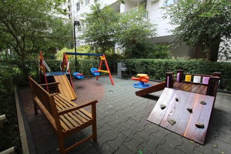 Apartamento para alugar com 110m², 4 quartos e 2 vagasÁrea comum - Playground
