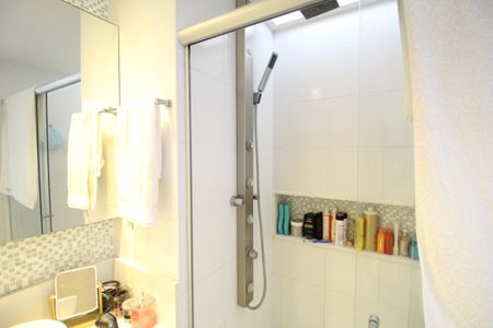 Apartamento para alugar com 110m², 4 quartos e 2 vagasBanheiro da suíte