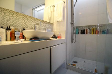 Apartamento para alugar com 110m², 4 quartos e 2 vagasBanheiro da suíte