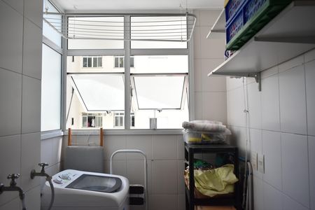 Apartamento para alugar com 55m², 2 quartos e 1 vagaÁrea de Serviço