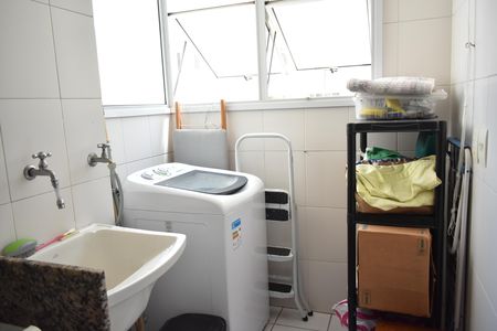 Apartamento para alugar com 55m², 2 quartos e 1 vagaÁrea de Serviço