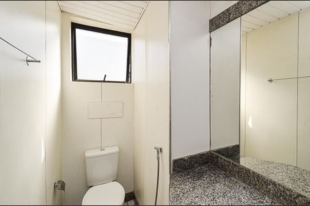 Banheiro Suíte de apartamento para alugar com 1 quarto, 50m² em Lourdes, Belo Horizonte