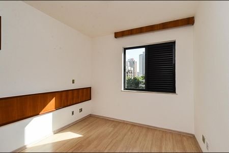 Suíte de apartamento para alugar com 1 quarto, 50m² em Lourdes, Belo Horizonte