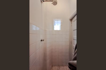 Banheiro de serviço de apartamento para alugar com 2 quartos, 110m² em Vila Mariana, São Paulo