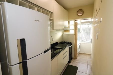 Apartamento à venda com 45m², 1 quarto e 1 vaga Apartamento à venda com 45m², 1 quarto e 1 vagaCozinha e Área de Serviço