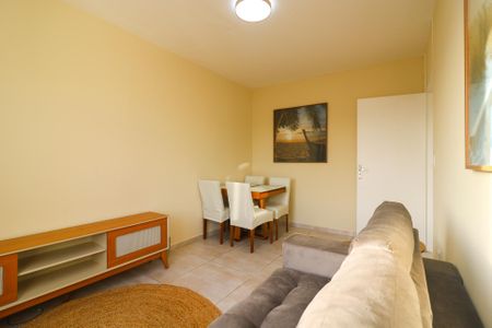 Sala de apartamento à venda com 1 quarto, 45m² em Vila João Pessoa, Porto Alegre