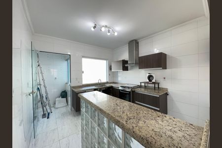 Casa à venda com 137m², 3 quartos e 2 vagas Casa à venda com 137m², 3 quartos e 2 vagasCozinha