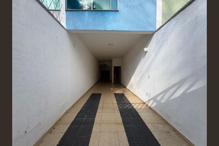 Casa à venda com 137m², 3 quartos e 2 vagas Casa à venda com 137m², 3 quartos e 2 vagasGaragem