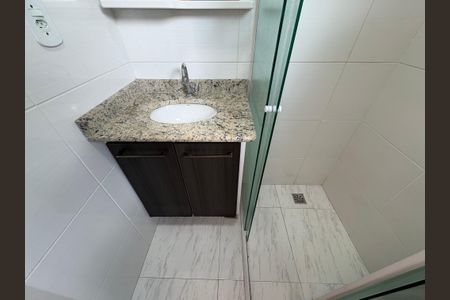 Casa à venda com 137m², 3 quartos e 2 vagas Casa à venda com 137m², 3 quartos e 2 vagasBanheiro da Suíte