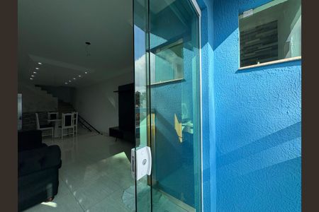 Casa à venda com 137m², 3 quartos e 2 vagas Casa à venda com 137m², 3 quartos e 2 vagasSacada