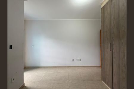 Casa à venda com 137m², 3 quartos e 2 vagas Casa à venda com 137m², 3 quartos e 2 vagasSuite