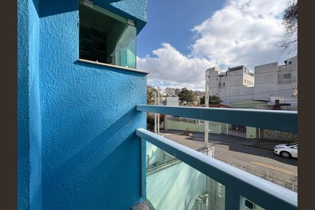 Casa à venda com 137m², 3 quartos e 2 vagas Casa à venda com 137m², 3 quartos e 2 vagasSacada