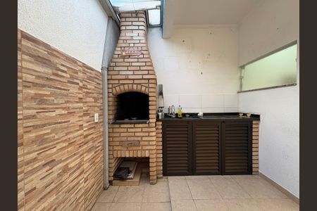 Casa à venda com 137m², 3 quartos e 2 vagas Casa à venda com 137m², 3 quartos e 2 vagasÁrea gourmet