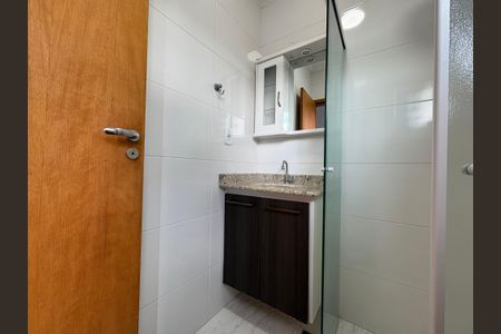 Casa à venda com 137m², 3 quartos e 2 vagas Casa à venda com 137m², 3 quartos e 2 vagasBanheiro da Suíte