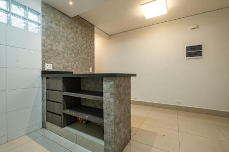 Sala/Cozinha de apartamento para alugar com 1 quarto, 40m² em Vila Madalena, São Paulo