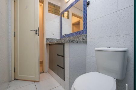 Banheiro de apartamento para alugar com 1 quarto, 40m² em Vila Madalena, São Paulo