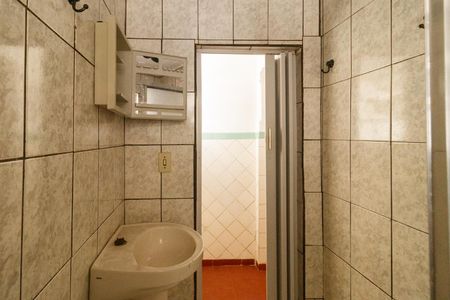 Casa para alugar com 70m², 1 quarto e sem vagaBanheiro