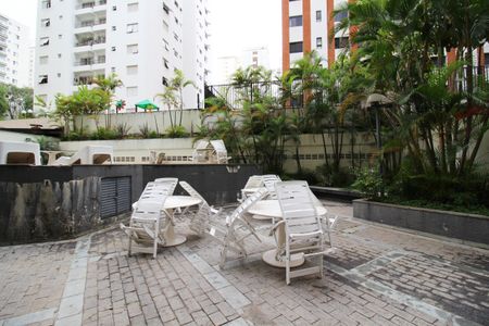 Apartamento para alugar com 137m², 2 quartos e 2 vagasÁrea comum - Piscina
