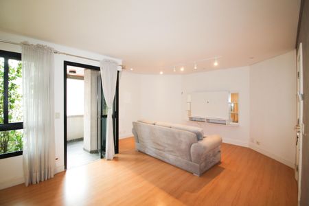 Apartamento para alugar com 137m², 2 quartos e 2 vagasSala