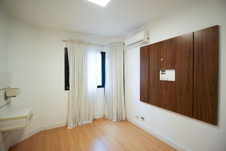 Apartamento para alugar com 137m², 2 quartos e 2 vagasSuíte  