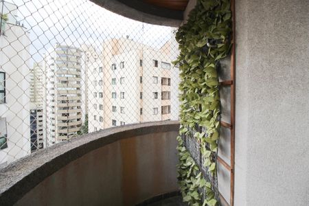 Apartamento para alugar com 137m², 2 quartos e 2 vagasVaranda da Sala