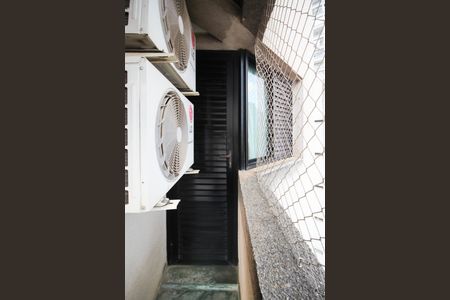 Apartamento para alugar com 137m², 2 quartos e 2 vagasVaranda do Quarto 1 e Suíte  