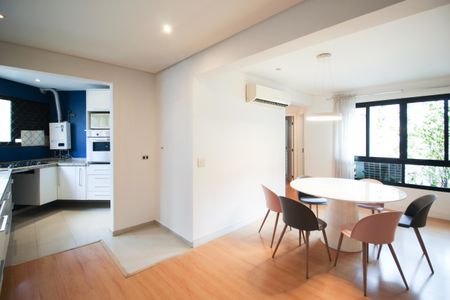 Apartamento para alugar com 137m², 2 quartos e 2 vagasCozinha