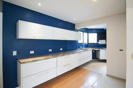 Apartamento para alugar com 137m², 2 quartos e 2 vagasCozinha