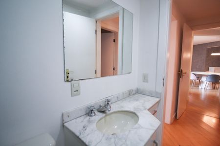 Apartamento para alugar com 137m², 2 quartos e 2 vagasBanheiro