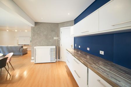 Apartamento para alugar com 137m², 2 quartos e 2 vagasCozinha