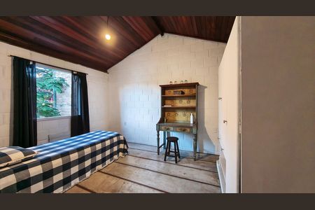 Casa de condomínio à venda com 175m², 3 quartos e 1 vagaSuíte 2