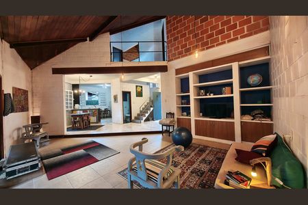 Casa de condomínio à venda com 175m², 3 quartos e 1 vagaSala