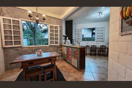 Casa de condomínio à venda com 175m², 3 quartos e 1 vagaCopa