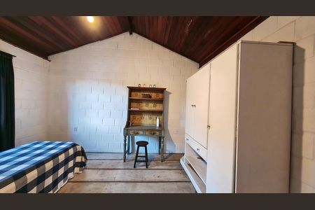 Casa de condomínio à venda com 175m², 3 quartos e 1 vagaSuíte 2